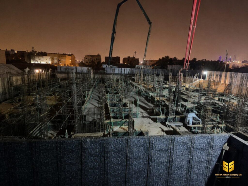 مشروع ضخ خرسانة ليلي باستخدام مضختين ضمن أعمال شركة صروح الشامي في الرياض
